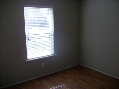 1011 Stoneleigh Ct, Tomball, TX 77375 - photo 6