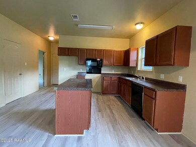 141 Piper Dr, Opelousas, LA 70570 - photo 4
