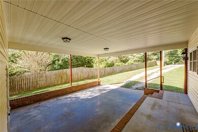 7262 Lakeshore Dr, Quinton, VA 23141 - photo 5