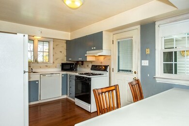 181 Norfolk St, Manchester, NH 03103 - photo 4