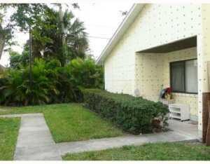 5320 Elmhurst Rd unit A, West Palm Beach, FL 33417 - photo 2