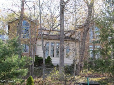 132 Surrey Dr, Hawley, PA 18428 - photo 2