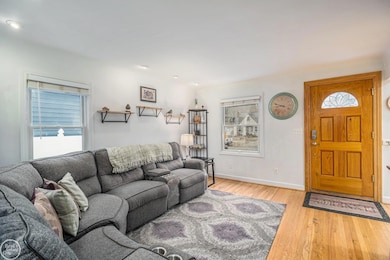 1033 Butternut Ave, Royal Oak, MI 48073 - photo 6