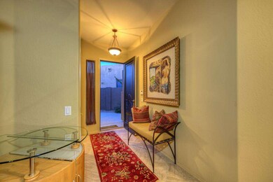003_Foyer