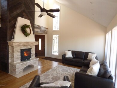 2448 Oak Ln, Bushkill, PA 18324 - photo 6