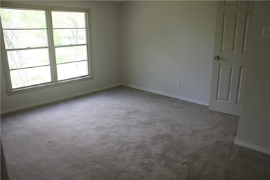 212 E Loop 340 Loop, Bellmead, TX 76705 - photo 4