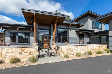 61293 Bonneville Loop, Bend, OR 97702 - photo 2