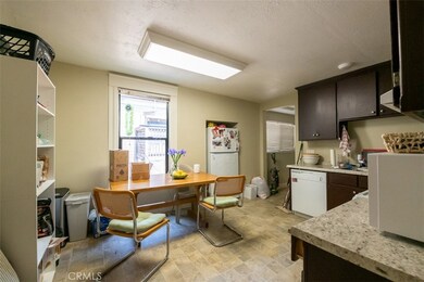 305 Olive St, Chico, CA 95928 - photo 4