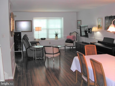 55 Cedar Ct unit 55, Royersford, PA 19468 - photo 3