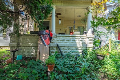 1003 Pennsylvania Ave unit 5, Columbus, OH 43201 - photo 3