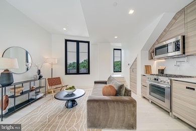 2907 Newark St NW, Washington, DC 20008 - photo 3