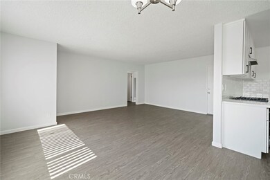 6938 Coldwater Canyon Ave unit 3, North Hollywood, CA 91605 - photo 2