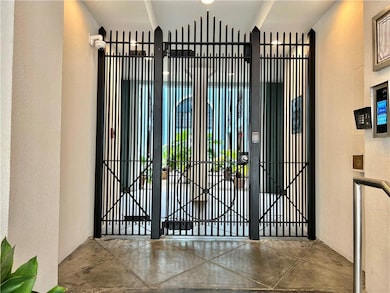 760 Magazine St unit 111, New Orleans, LA 70130 - photo 4