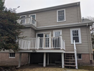 Exterior rear with Trex deck