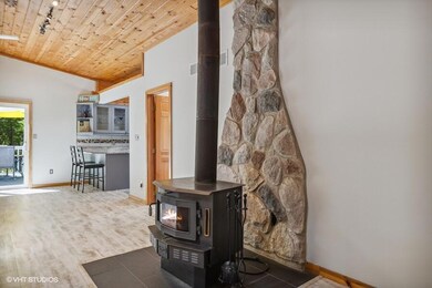 04_4160-Creek-Drive_Living-Room_Web