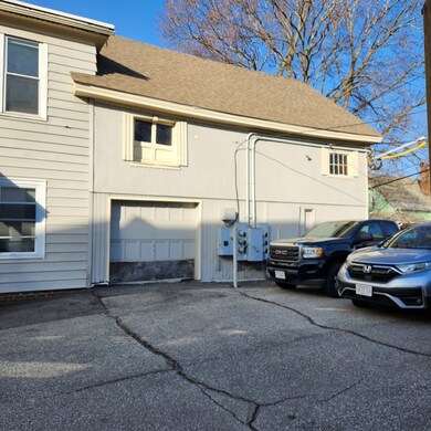 213 Lincoln St, Worcester, MA 01605 - photo 3