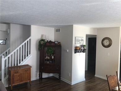 1185 Sunkiss Ct, Franklin, IN 46131 - photo 7