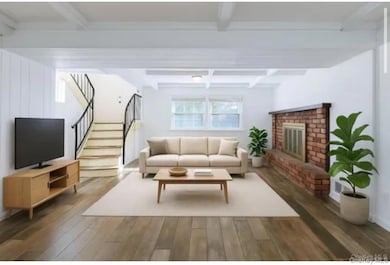 unlisted-address, East Setauket, NY 11733 - photo 3