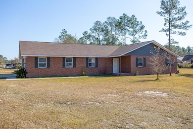 501 Brandon St, Baxley, GA 31513 - photo 2