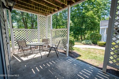 Covered patio/porch