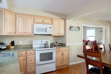 4 Freeman St, York, ME 03909 - photo 4
