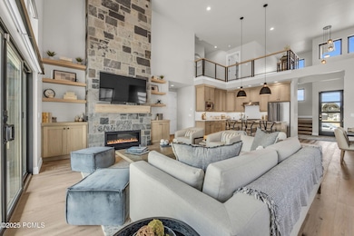 4.web-or-mls-DI4A5045