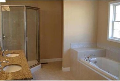 57 Morrison Dr unit 23, Londonderry, NH 03053 - photo 4