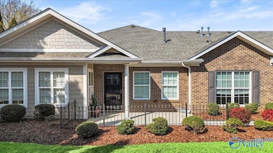 16 Moore Farm Cir NW, Huntsville, AL 35806 - photo 2