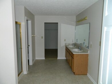 3052 Limber Pine Dr, Whiteland, IN 46184 - photo 6