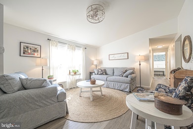 94 Baltusrol Dr, Hamilton, NJ 08330 - photo 3