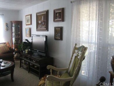 Living Room Light and Bright