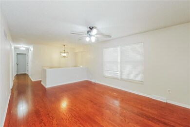 513 NE Grant Dr, Blue Springs, MO 64014 - photo 4