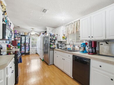 27930 Leatherwood Cir, Punta Gorda, FL 33950 - photo 7