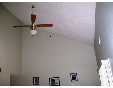 64 Tennis Plaza Rd unit 10, Dracut, MA 01826 - photo 4