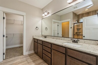 14311 Holcomb Ave, Urbandale, IA 50323 - photo 7