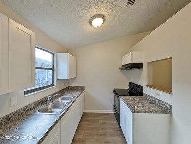 7635 Indian Lakes Dr unit 3, Jacksonville, FL 32210 - photo 3