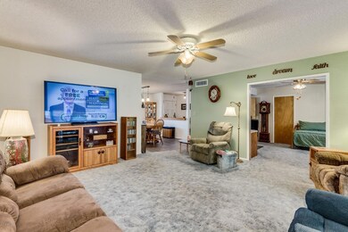 unlisted-address, Mesa, AZ 85205 - photo 4