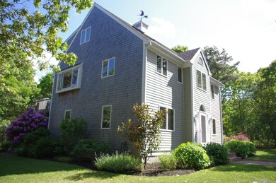 42 Meadow View Rd, Oak Bluffs, MA 02568 - photo 2