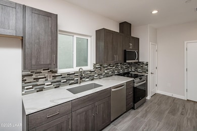 2080SwansonAve_13DEFGH