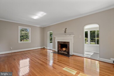 3707 Edgewood Rd, Baltimore, MD 21215 - photo 5