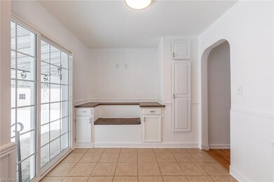 1769 Harding Dr, Wickliffe, OH 44092 - photo 4