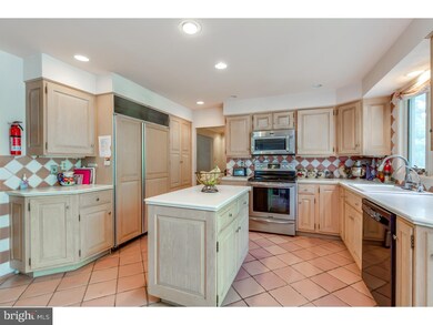 819 Marlowe Rd, Cherry Hill, NJ 08003 - photo 6