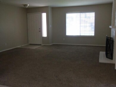 5905 E Robinson Ave, Fresno, CA 93727 - photo 7