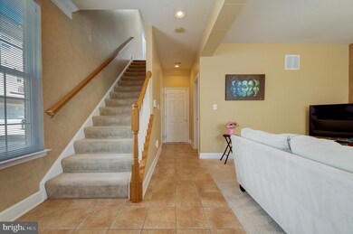 8000 Gibbs Way, Hyattsville, MD 20785 - photo 3