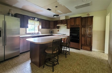 863 Cooley Rd, Lake Charles, LA 70611 - photo 3