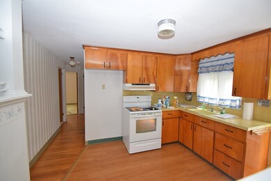 21 Cochato Park, Randolph, MA 02368 - photo 5