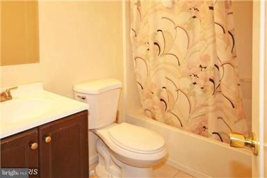 7833 Suiter Way, Hyattsville, MD 20785 - photo 5