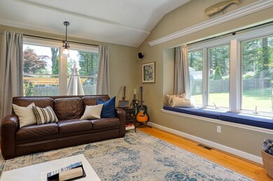 42 Fernbrook Rd, Northborough, MA 01532 - photo 5