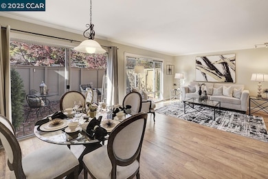 2424 Tice Creek Dr unit 2, Walnut Creek, CA 94595 - photo 5