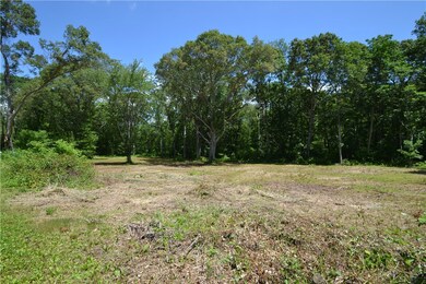 181 Poppasquash Rd, Bristol, RI 02809 - photo 3